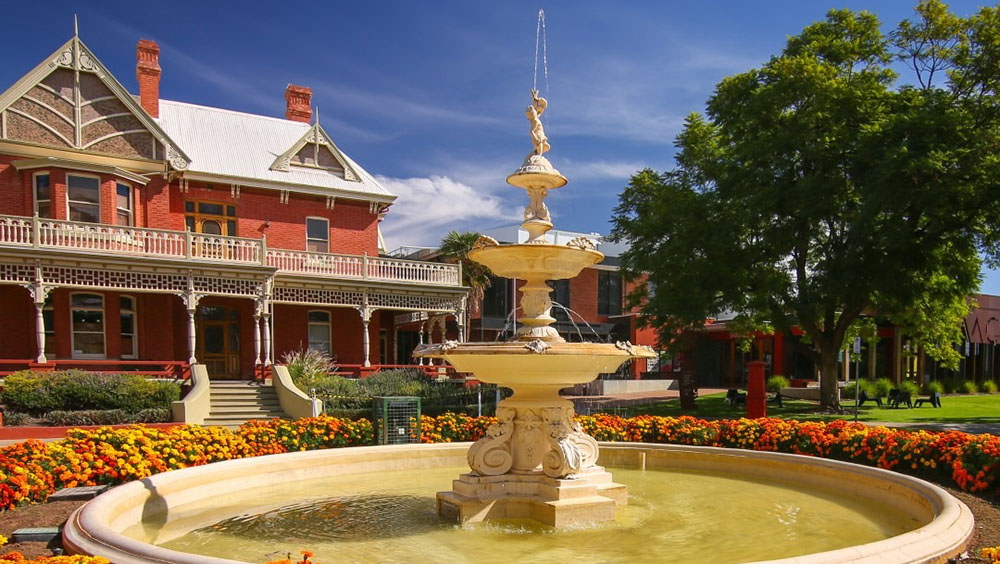 Visit Mildura - Mildura Arts Centre and Rio Vista Historic House